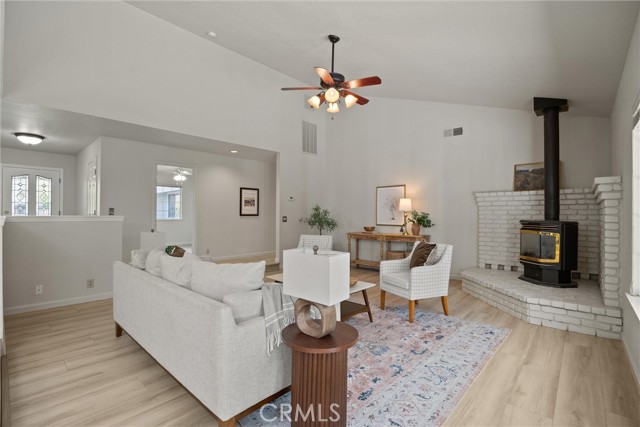 Detail Gallery Image 2 of 42 For 735 Silverado Estates Ct, Chico,  CA 95973 - 4 Beds | 2 Baths