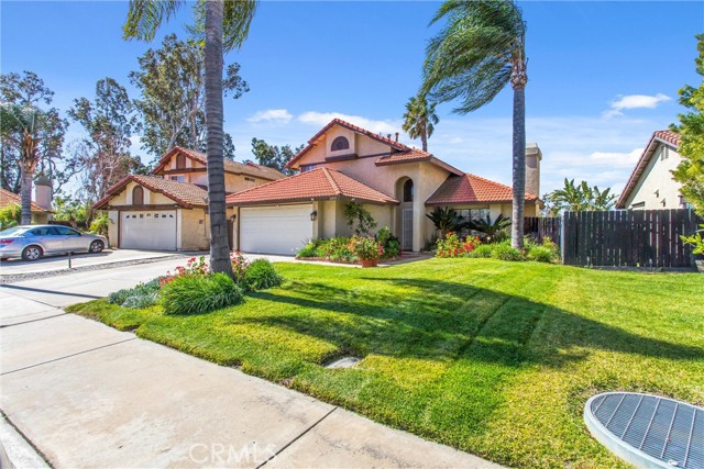 Detail Gallery Image 2 of 36 For 21095 Martynia Ct, Moreno Valley,  CA 92557 - 4 Beds | 3 Baths