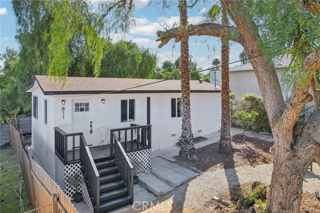 811 W Oliver Street, San Pedro CA: https://media.crmls.org/medias/feee81ba-adae-478d-baf1-e77009a23905.jpg