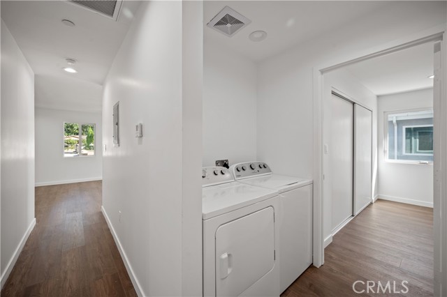 Detail Gallery Image 25 of 73 For 7445 Balcom Ave, Reseda,  CA 91335 - 4 Beds | 2 Baths