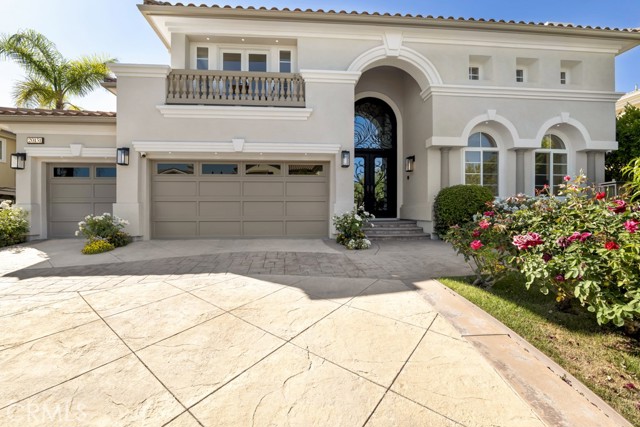 20151 Via Medici, Porter Ranch CA: https://media.crmls.org/medias/fef04a8b-eb5f-4ab9-b6c2-4bd754aa2cc1.jpg