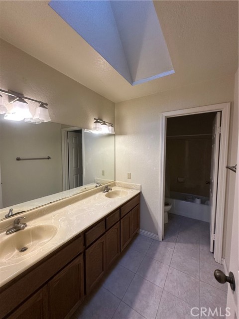 Detail Gallery Image 9 of 15 For 14845 Amorose, Lake Elsinore,  CA 92530 - 4 Beds | 2 Baths