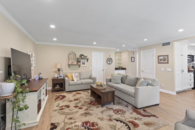 Image 4 of 49 For 6929 Sherwood Drive