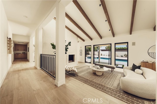 4195 Alonzo Avenue, Encino CA: https://media.crmls.org/medias/fef18d15-cc82-444e-9f77-7344dc608072.jpg