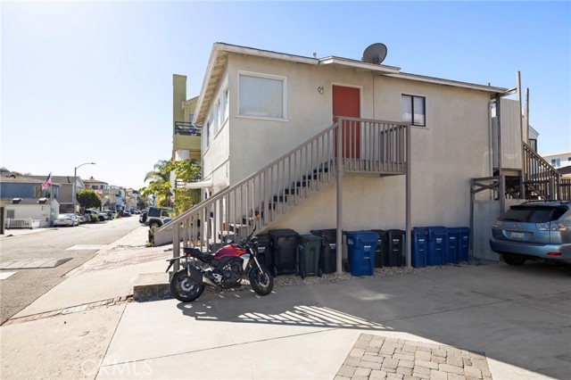 Detail Gallery Image 9 of 34 For 1035 Loma Dr, Hermosa Beach,  CA 90254 - – Beds | – Baths