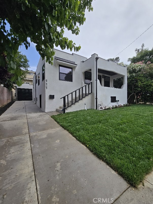 111 Monterey Road, South Pasadena CA: https://media.crmls.org/medias/fef1c654-3c0f-4e72-b589-7ca1217c38aa.jpg