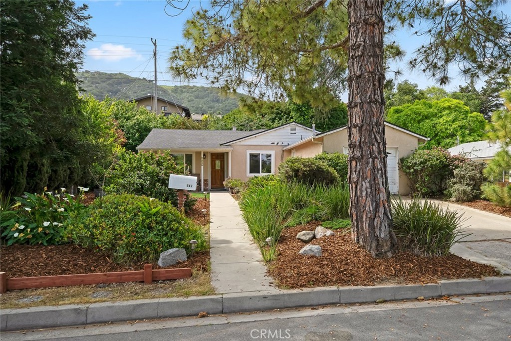 147 Del Sur Way