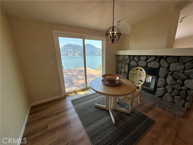 280 Henderson Drive, Clearlake Oaks CA: https://media.crmls.org/medias/fef1e1e1-2802-4487-a853-3c1a91cf2894.jpg
