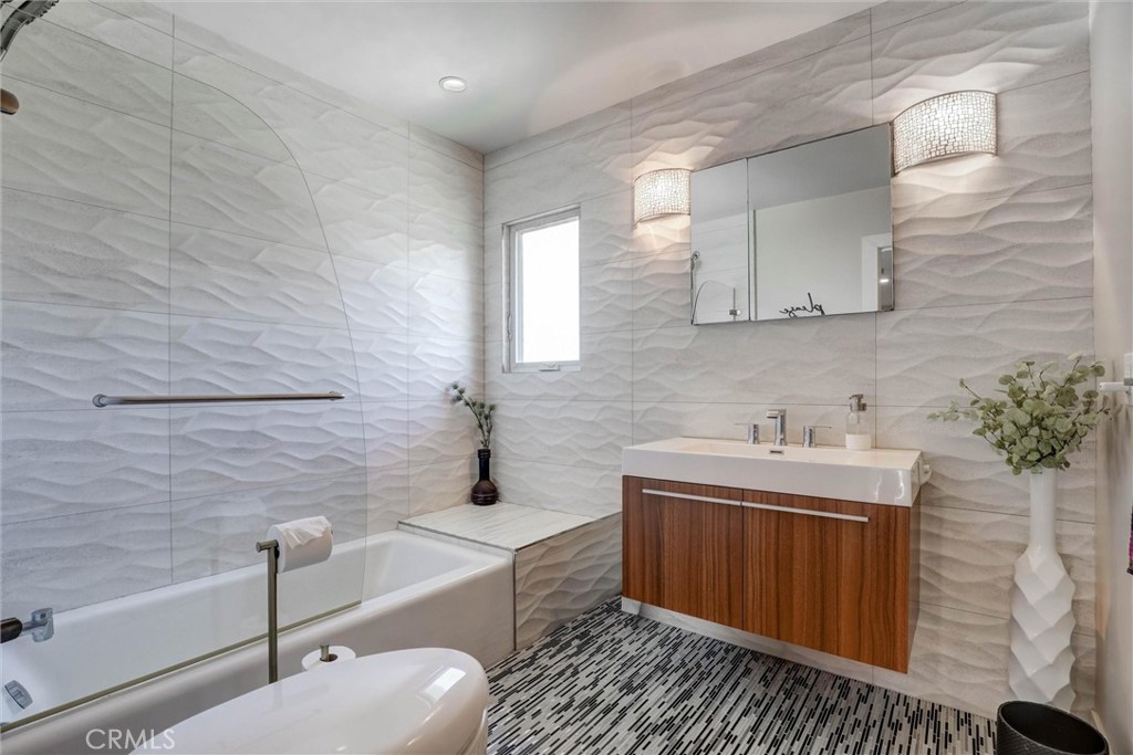 MLS #OC26150834 image #26