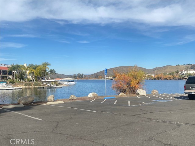 Detail Gallery Image 30 of 33 For 22214 Whirlaway Ct, Canyon Lake,  CA 92587 - 4 Beds | 3/1 Baths