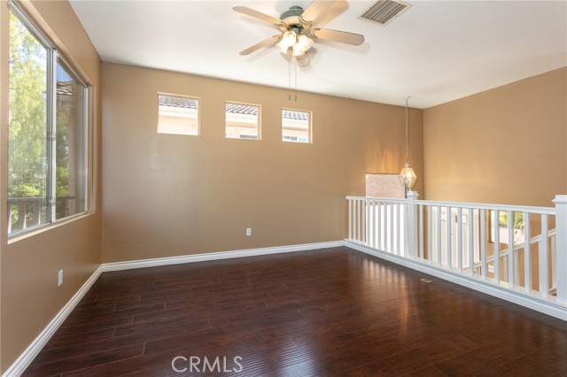 Detail Gallery Image 12 of 24 For 1750 Tallowberry Ln, Simi Valley,  CA 93065 - 3 Beds | 2/1 Baths