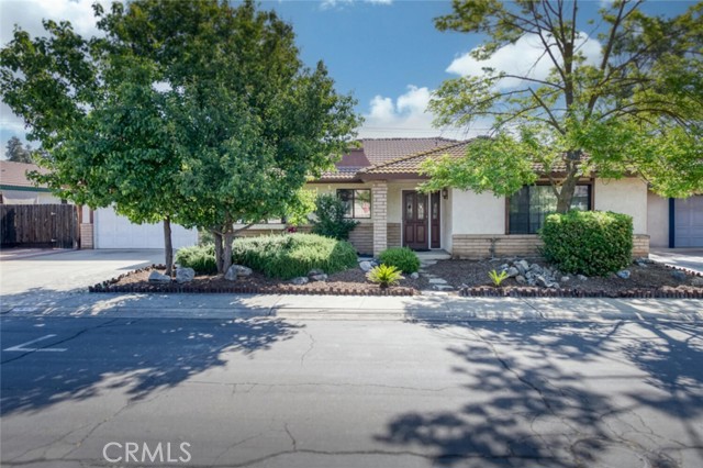 Detail Gallery Image 1 of 33 For 7664 N Gearhart Ave, Fresno,  CA 93720 - 3 Beds | 2 Baths
