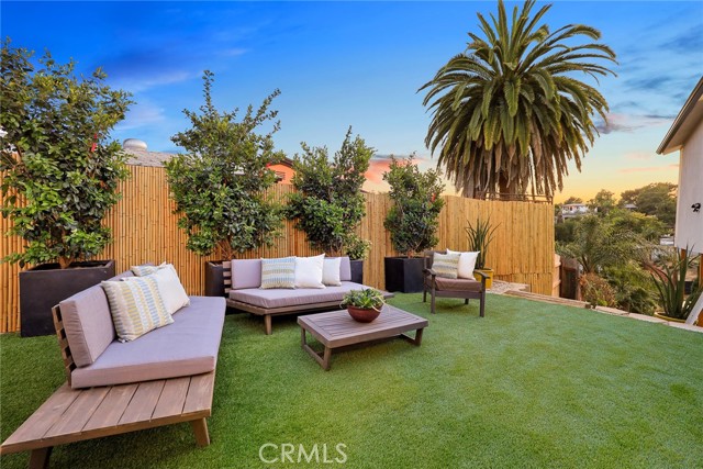1871 Heidleman Road, Los Angeles CA: https://media.crmls.org/medias/fef32fd7-5bea-4b75-87bc-579b6ad2149e.jpg