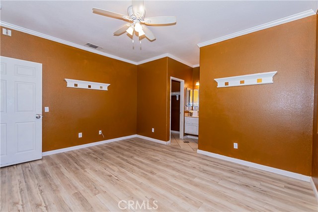 Detail Gallery Image 13 of 36 For 43963 Glenraven, Lancaster,  CA 93535 - 5 Beds | 2 Baths