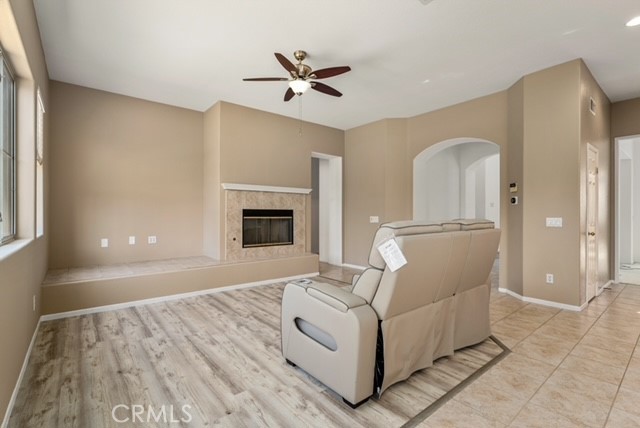 Detail Gallery Image 15 of 44 For 2828 Augusta, Santa Ana,  CA 92706 - 5 Beds | 4 Baths