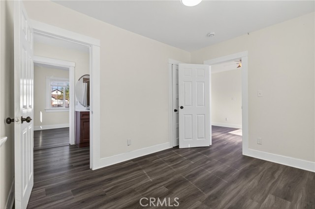 Detail Gallery Image 17 of 38 For 1300 W 90th St, Los Angeles,  CA 90044 - 6 Beds | 3 Baths