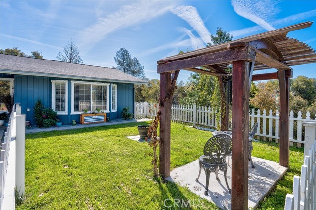 Detail Gallery Image 2 of 38 For 31735 Rocky Rd, North Fork,  CA 93643 - 3 Beds | 2 Baths