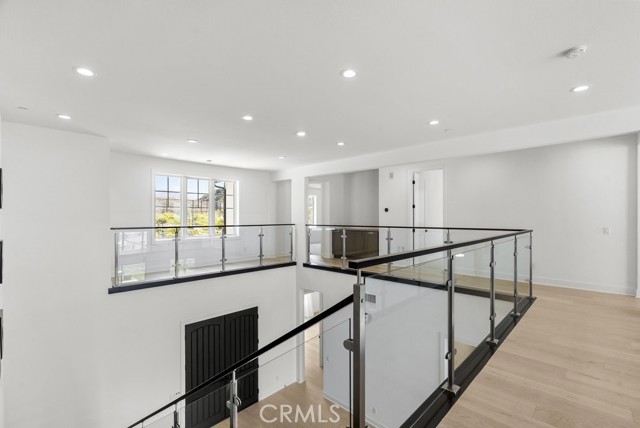 20434 W Albion Way, Porter Ranch CA: https://media.crmls.org/medias/fef60471-be5b-412d-8a31-2f689a5f83b0.jpg