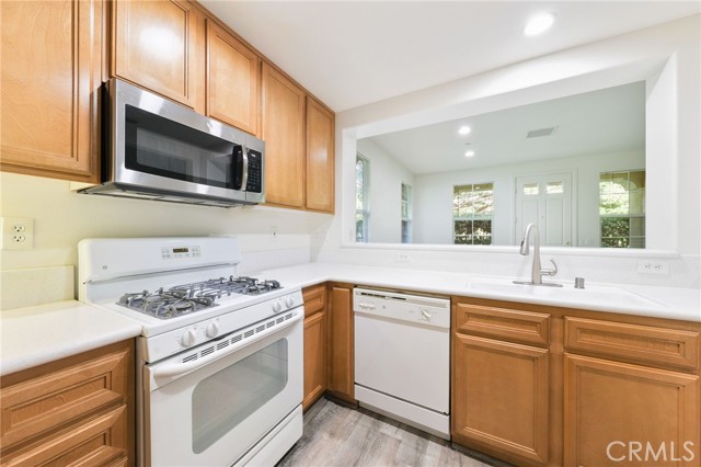 300 Dewdrop, Irvine CA: https://media.crmls.org/medias/fef631d4-7fdc-428c-b381-38b576d8f6bc.jpg