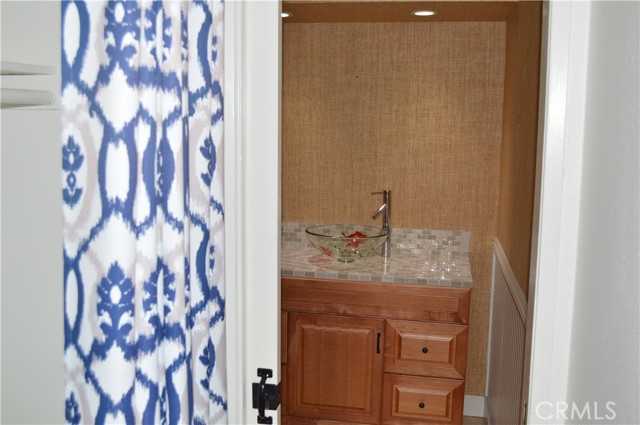 Detail Gallery Image 21 of 28 For 600 Rainier Way #207,  Costa Mesa,  CA 92626 - 3 Beds | 2/1 Baths