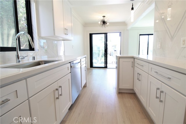 Detail Gallery Image 11 of 34 For 420 Cypress Dr #420,  Laguna Beach,  CA 92651 - 2 Beds | 2 Baths