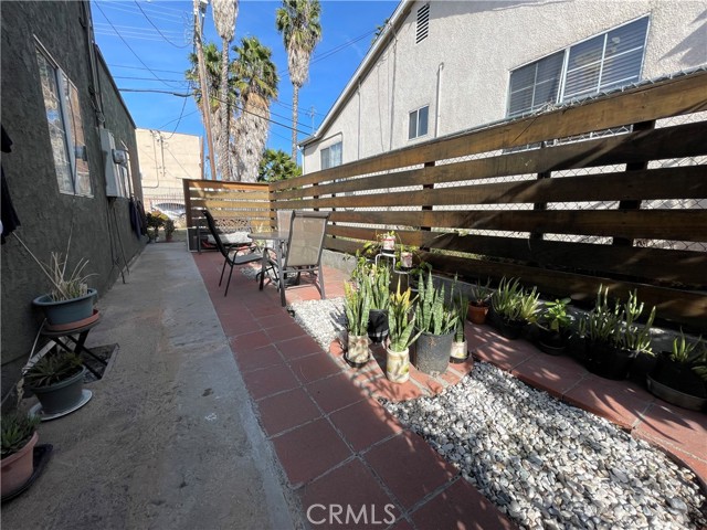 Detail Gallery Image 14 of 22 For 4464 Lincoln Ave, Los Angeles,  CA 90041 - 2 Beds | 1 Baths