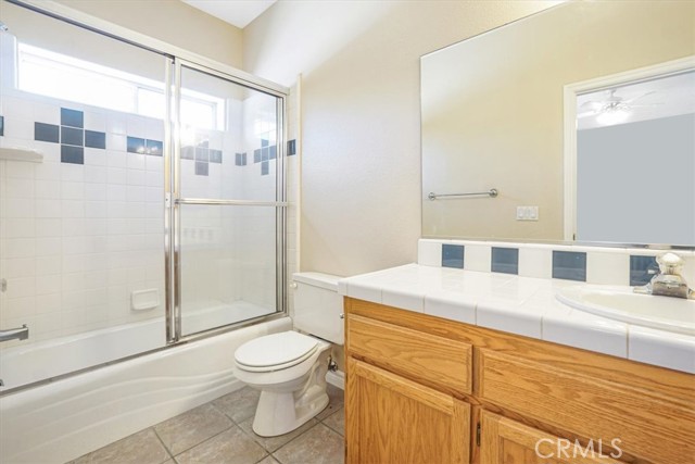 6940 Oak Vista Lane, Oak Hills CA: https://media.crmls.org/medias/fef9095a-f516-485b-9a0e-a9b67c744a5d.jpg