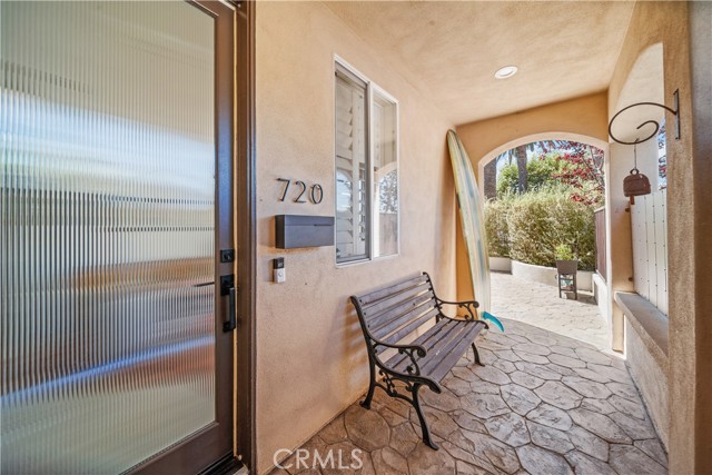 Detail Gallery Image 28 of 34 For 720 Marguerite Ave #1,  Corona Del Mar,  CA 92625 - 3 Beds | 2/1 Baths