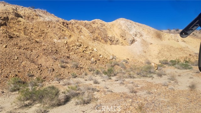 0 Soap Mine Rd, Barstow CA: https://media.crmls.org/medias/fef93f5f-e637-4b2b-bca3-1dec29626e62.jpg