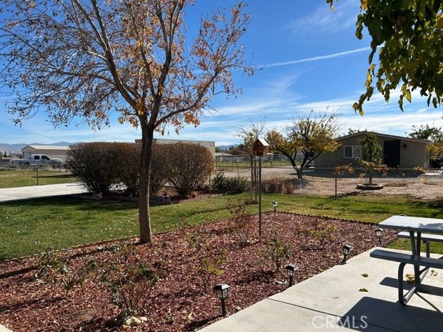 Detail Gallery Image 7 of 13 For 14989 Cedar, Hesperia,  CA 92345 - 3 Beds | 2 Baths