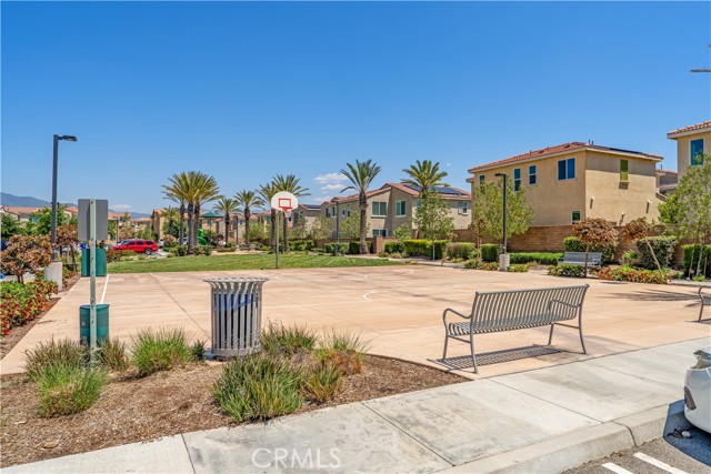 Detail Gallery Image 44 of 59 For 7155 Citrus Ave #315,  Fontana,  CA 92336 - 3 Beds | 2/1 Baths