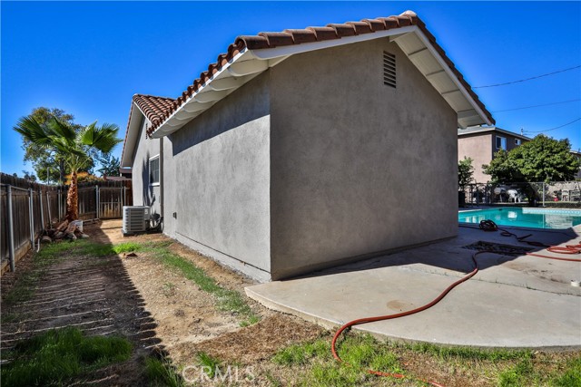 Detail Gallery Image 29 of 31 For 6492 Nidever, Riverside,  CA 92504 - 4 Beds | 3 Baths