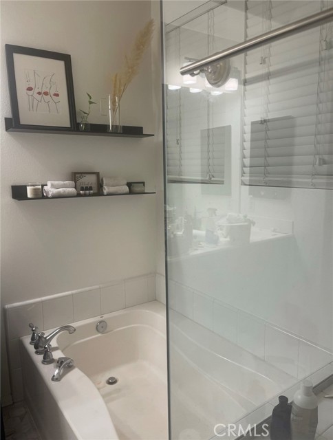 Detail Gallery Image 8 of 20 For 2829 W Edinger Avenue, Santa Ana,  CA 92704 - 4 Beds | 3 Baths