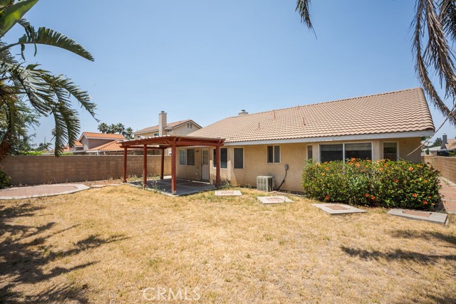 Detail Gallery Image 25 of 33 For 16205 Seville Ave, Fontana,  CA 92335 - 4 Beds | 2 Baths