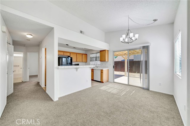 3524 San Jacinto Avenue, Rosamond CA: https://media.crmls.org/medias/fefa5ba0-8353-4bfb-830b-b6f3739267d4.jpg