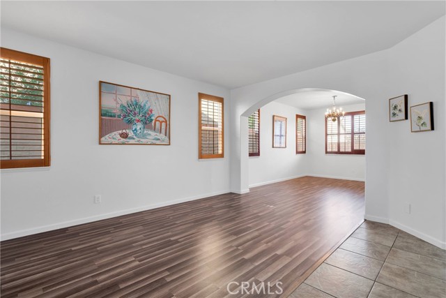 Detail Gallery Image 9 of 51 For 12626 Luna Rd, Victorville,  CA 92392 - 5 Beds | 3/1 Baths