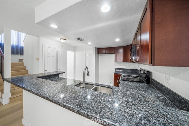 Detail Gallery Image 9 of 34 For 4814 Ranch Rd, Chino,  CA 91710 - 3 Beds | 2/1 Baths