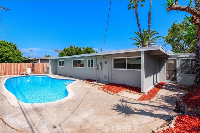 8235 Coleman Street, Riverside CA: https://media.crmls.org/medias/fefbe6f8-78f2-45f3-bc25-19002ffa2db7.jpg