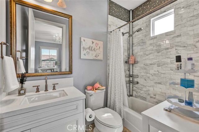 Detail Gallery Image 22 of 37 For 32 Lark, Lake Forest,  CA 92630 - 5 Beds | 4 Baths