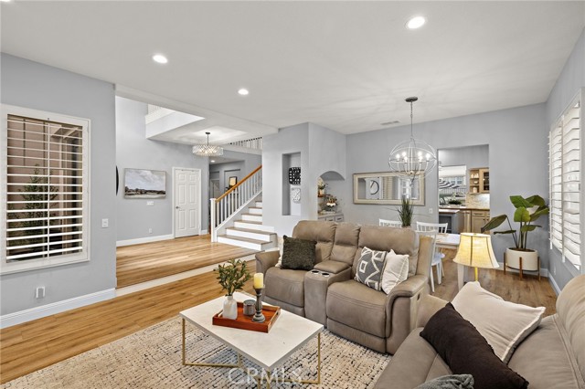 27 Raleigh Court, Coto de Caza CA: https://media.crmls.org/medias/fefc48a9-858c-48a3-beeb-dba67e5e641f.jpg