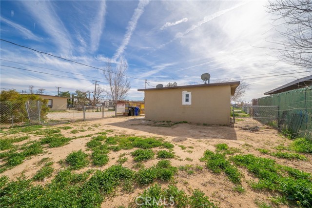 Detail Gallery Image 31 of 66 For 11986 White Ave, Adelanto,  CA 92301 - 4 Beds | 3 Baths
