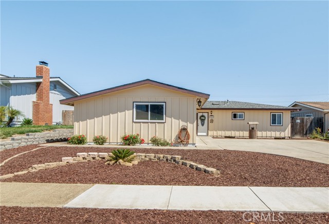 Detail Gallery Image 1 of 19 For 1521 W Cherry Ave, Lompoc,  CA 93436 - 3 Beds | 2 Baths