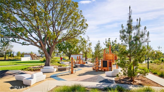 Detail Gallery Image 26 of 33 For 848 Sonia, Irvine,  CA 92618 - 4 Beds | 3/1 Baths