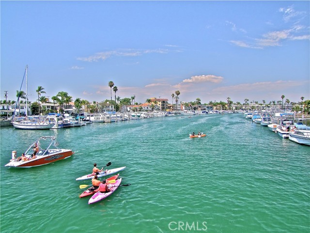 6225 Napoli Court, Long Beach CA: https://media.crmls.org/medias/fefe0fd4-e9c5-4388-8a5f-3ff52b62544d.jpg