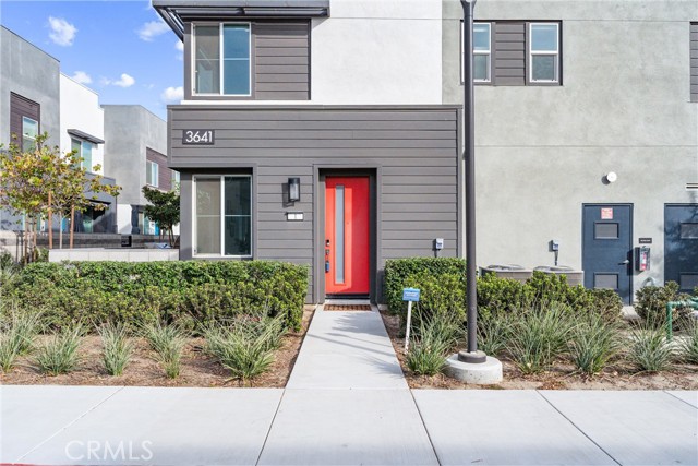 Detail Gallery Image 6 of 48 For 3641 South Allston Paseo #1,  Ontario,  CA 91761 - 3 Beds | 2/1 Baths