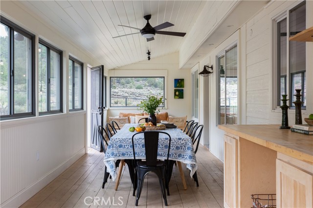 Detail Gallery Image 12 of 39 For 2000 Baldwin Lake Rd, Big Bear City,  CA 92314 - 4 Beds | 2 Baths