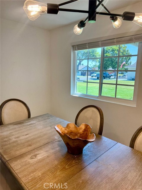 1502 W Hemlock Way, Santa Ana CA: https://media.crmls.org/medias/feff40e4-6bff-4813-b91b-d04b6ae64d70.jpg