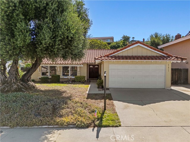 Detail Gallery Image 2 of 45 For 23815 Sapphire Canyon Rd, Diamond Bar,  CA 91765 - 3 Beds | 2 Baths