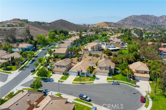 1931 Madera Circle, Corona CA: https://media.crmls.org/medias/ff017adf-dfe0-4c59-aaea-b27da4387469.jpg