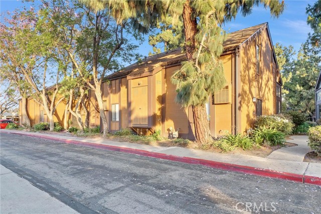 10636 Shoreline Drive, Norwalk CA: https://media.crmls.org/medias/ff022561-7958-48ec-a255-3635b2feb62f.jpg